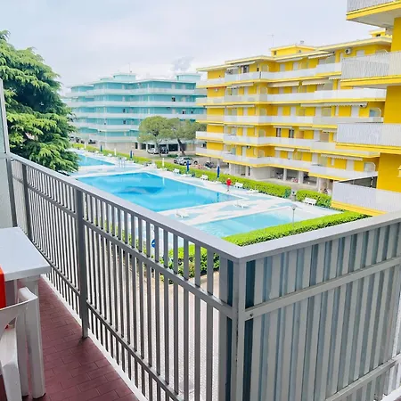아파트 In A Poolside - Beahost 비비오네