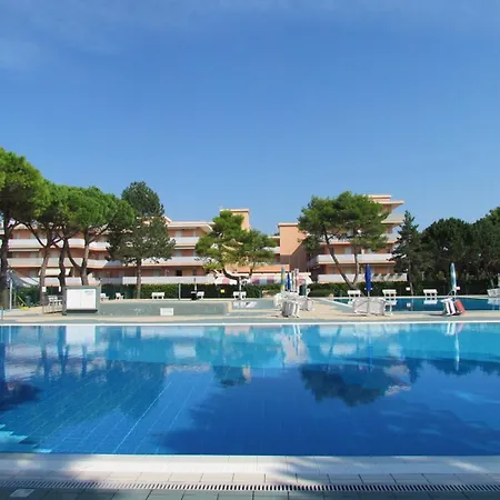 Apartamento In A Poolside - Beahost *